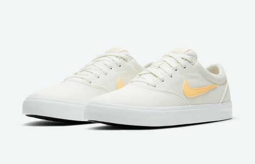 NIKE SB CHARGE CANVAS LOW SKATEBOARD 