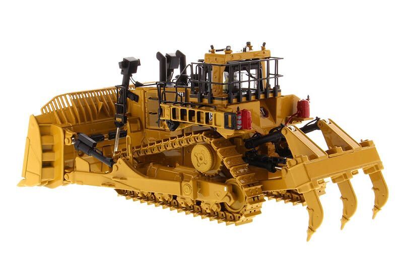新品　未使用　CAT® D11 DOZER - TKN DESIGN 1:50 28CM DM D11 DOZER-TKN DESIGN Construction Machine