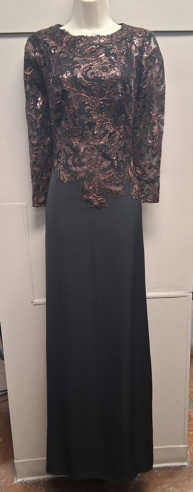 Picture 1 of 4