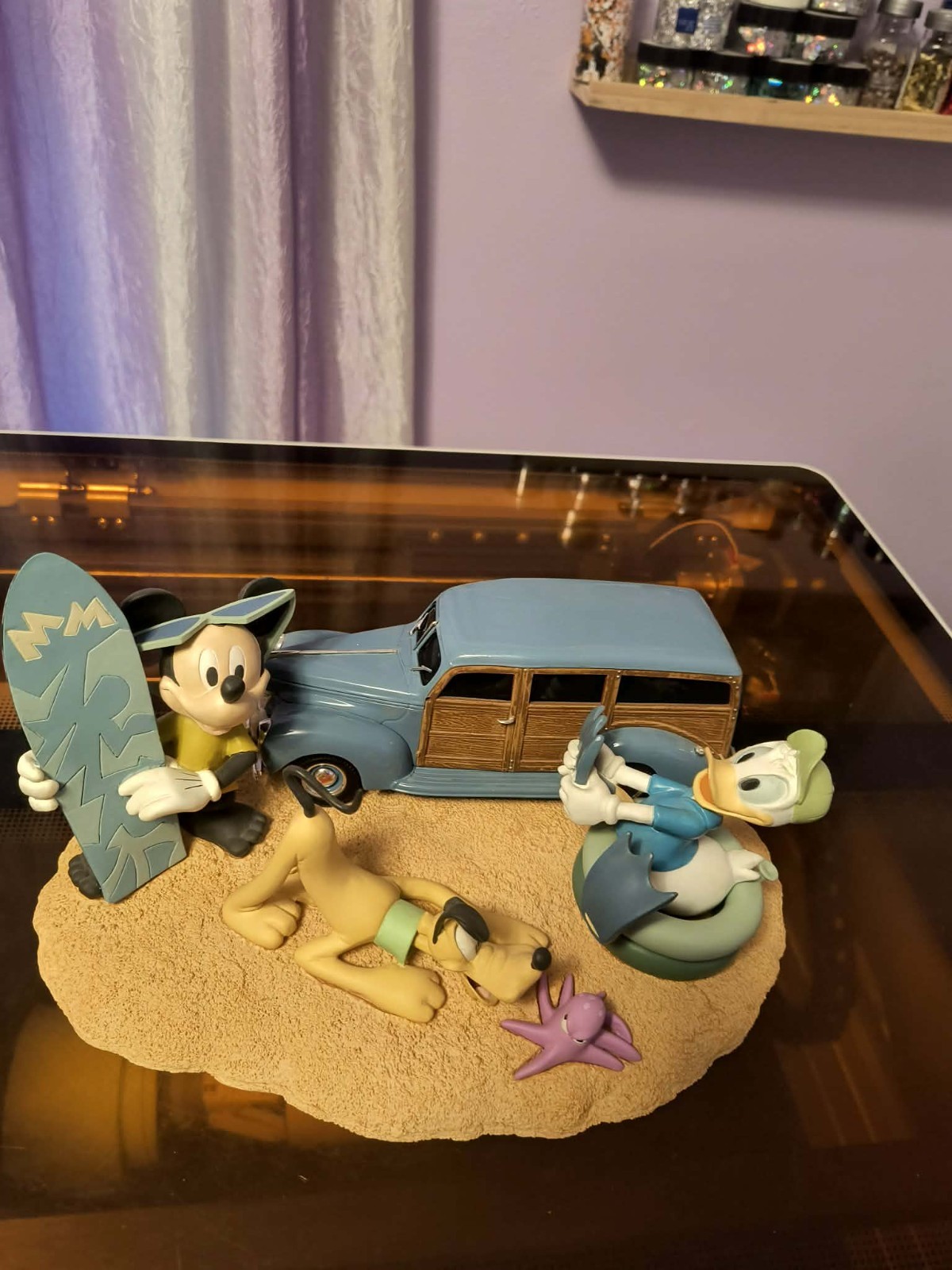 Ford Woody Wagon 1940 Mickey Mouse Donald Duck Plutón On The Beach Impressions