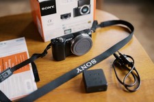 Sony ILCE A5000 - 1657 Azionamenti otturatore - come nuovo