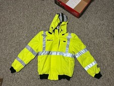 Snap On Tools Jacket Hi Viz Heated Battery Small NWT Battery Charger Included