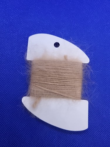 100% ANGORA Light Brown #RA05 Embroidery Thread Rainbow Gallery France - Picture 2 of 2
