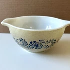 Vintage Pyrex Homestead 1 1/2  Quart  750ml  #442 Cinderella Mixing Bowl