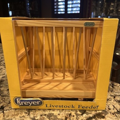 BREYER #2058 WOOD LIVESTOCK FEEDER FOR TRADITIONAL SIZE Animals NIB