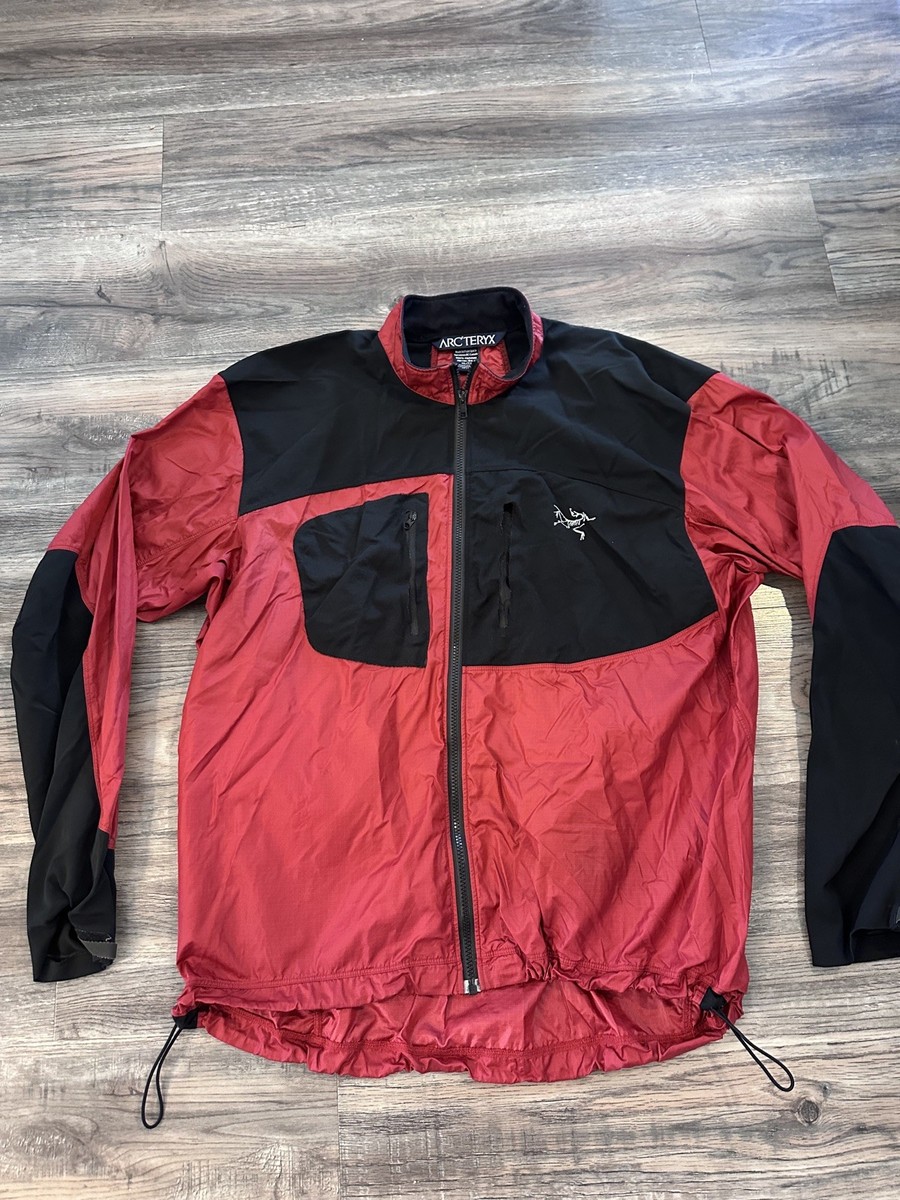 Vintage Arc'teryx Men's TAU JACKET Crimson Red MADE IN CANADA Size