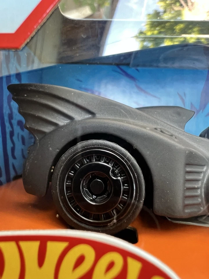 Batimóvil negro Hot Wheels Pull-Back Speeders 1989 HW Dream Garage Foto 2 de 4