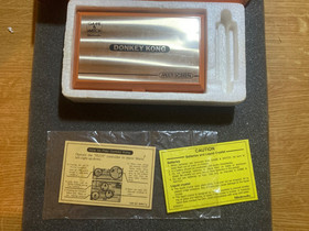 Nintendo Game & Watch Donkey Kong DK-52 1982 Boxed  Mint Tested Working