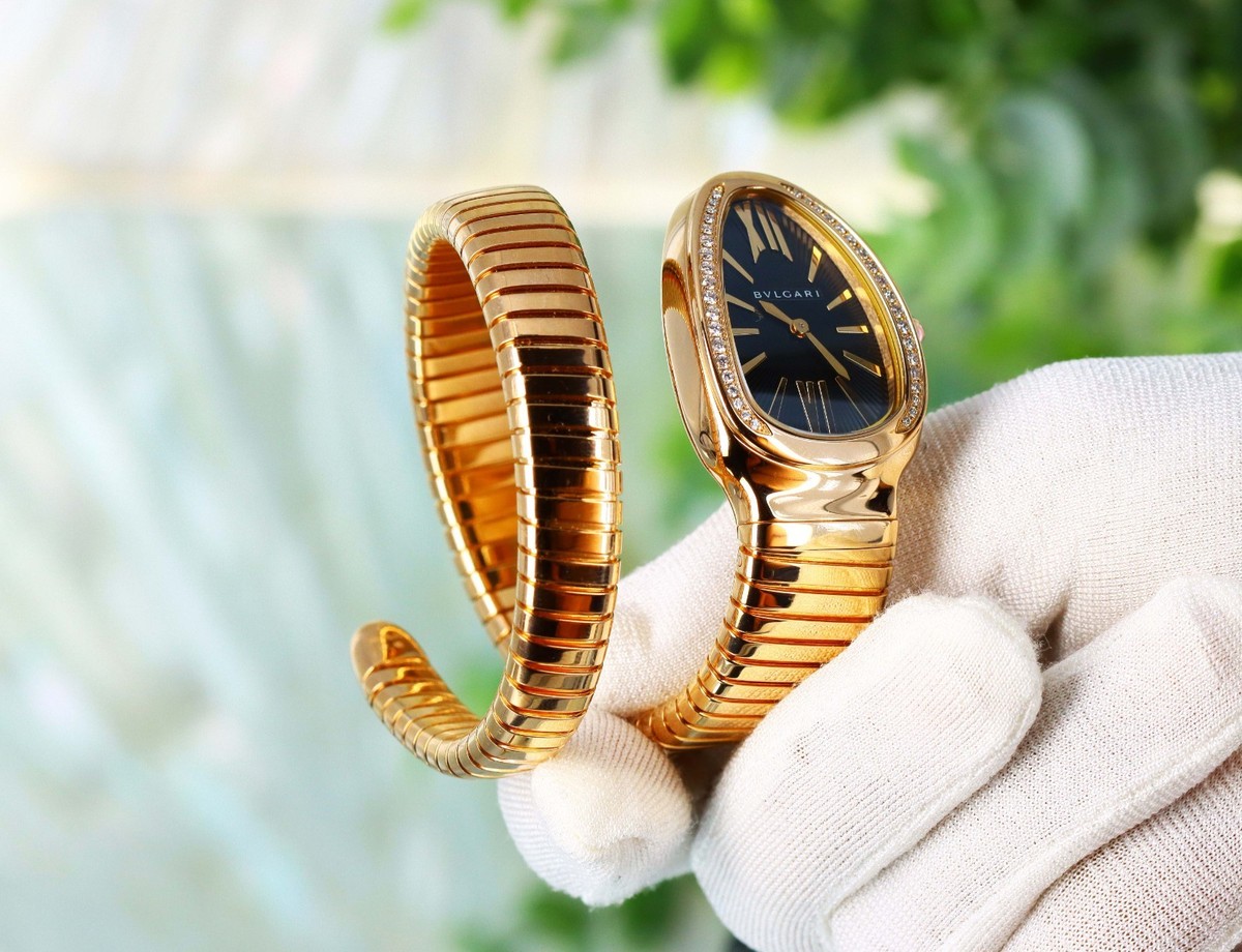 Serpenti Gold Snake Black Dial Wrap Watch A History of the Bulgari Serpenti – Analog:Shift main image 3