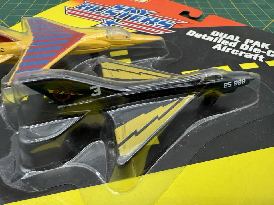 1994 TYCO Matchbox Sky Busters Dual Pak Scorpion Fighter Jets Diecast - Image 3 of 4