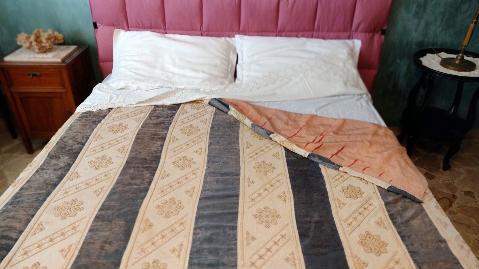 Foto 1 di 4