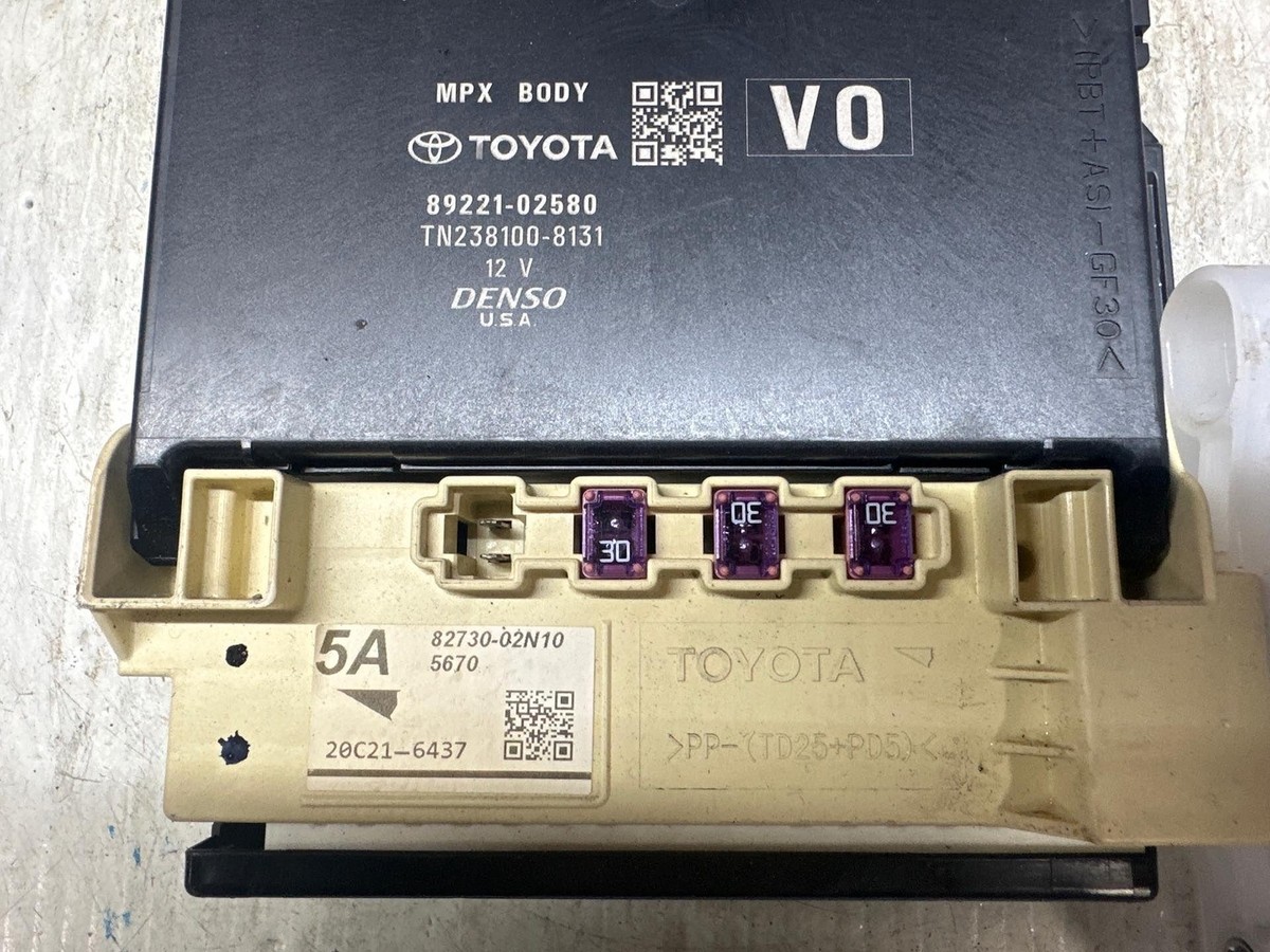 2020-2023 Toyota Corolla Multiplex Network Junction Box 2020-2023 Toyota Corolla Multiplex Network Junction Box