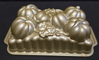 NORDIC WARE Pumpkin Patch Loaf Pan 6 Cups Heavy Cast Aluminum