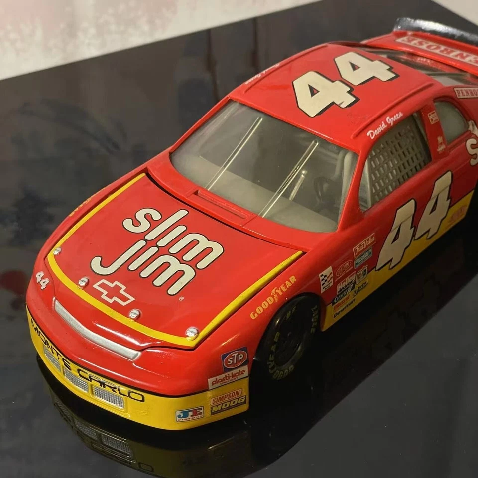 Vintage Revell 1991 David Green #44 Slim Jim Monte Carlo Diecast 1/24 Nascar - Image 2 of 4