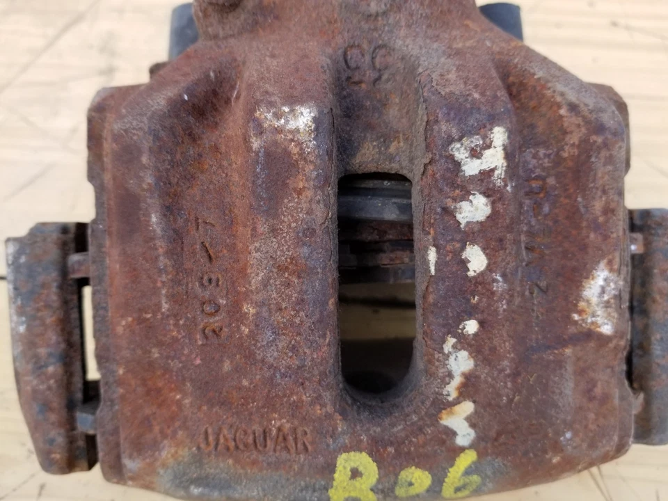 1990-1997 Jaguar XJ6 Front Left Driver Side Brake Caliper OEM Foto 4 de 4