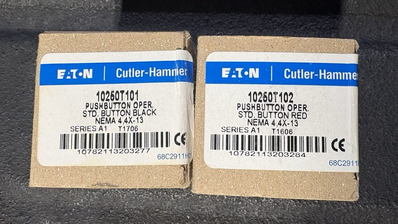Eaton CH 10250T101 & 102 Black/Red Standard Pushbutton SerA1, NEMA 4, 4X-13