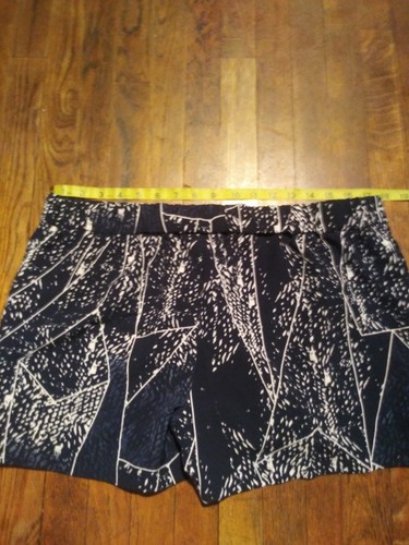 Mossimo Women's Navy Blue White Polyester Elastic Waist Shorts Size L pockets - Picture 5 of 7