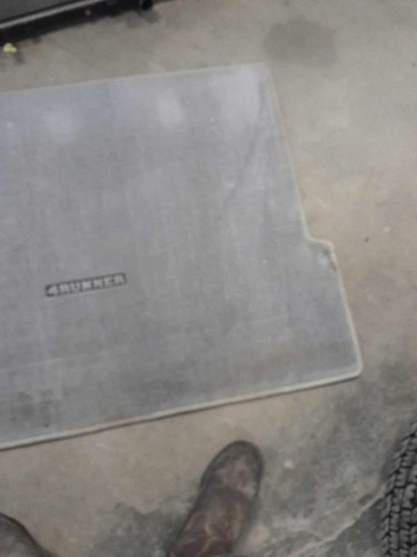 Toyota 4Runner 03-09 Rear Trunk Trim Floor Mat Grey - Picture 3 of 4