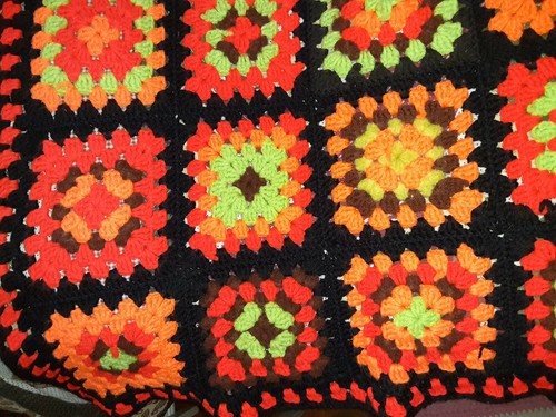 VINTAGE Hermoso HECHO A MANO NEGRO AFGANO / PATCHWORK 59 X 66 - Imagen 6 de 6