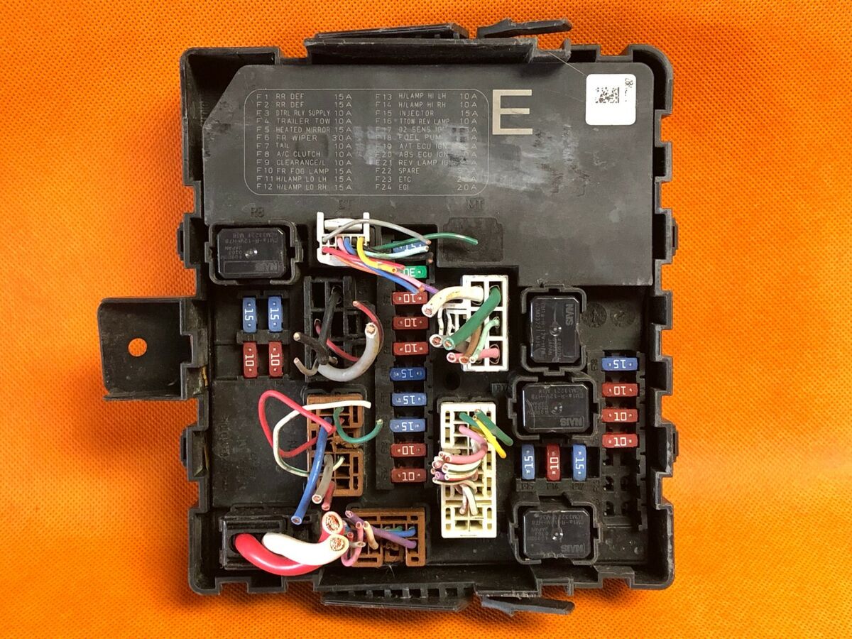 06-10 NISSAN PATHFINDER IPDM BCM Body Underhood Fuse Box 06-10 NISSAN PATHFINDER IPDM BCM Body Underhood Fuse Box