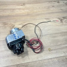 New NOS Fairbanks Morse Magneto / CW 24L613-00 / Serial# 675079