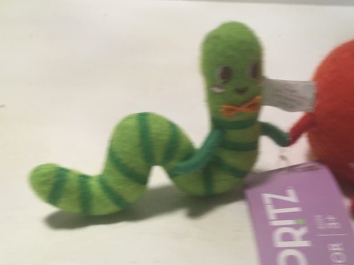 2025 Target Spritz Easter Felt Duo Worm and Apple NWTSpring - Picture 2 of 4