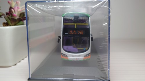 1:76 NEW WORLD FIRST BUS (NWFB) VOLVO B9TL WRIGHT BODY EURO V 12M (RT. 701) - Picture 2 of 8