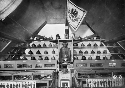 Karte DIORS Kriegsmuseum Berrichon Saal Lyautey Material Uniformen