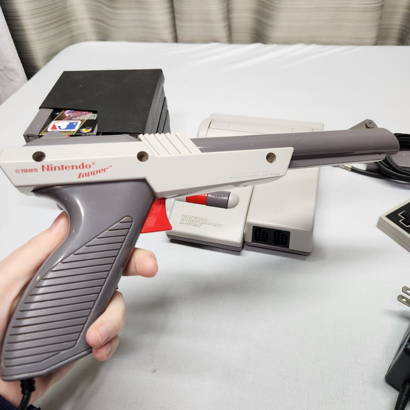 Nintendo NES Top Loader Console, 6 Games zapper Controller Bundle Works