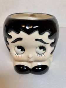 Betty Boop Christmas Mug 14 ounces Green Betty Boop Christmas Mug 14 ounces Green