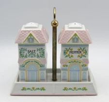 VINTAGE LENOX VILLAGE VICTORIAN HOUSES SALT & PEPPER SET w/CARRY TRAY (1991)