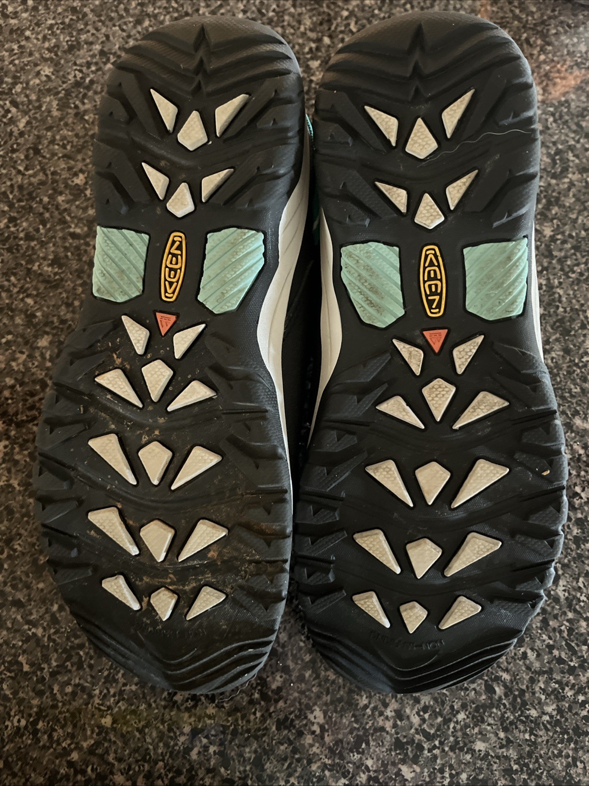 Scarpe da trekking Keen taglia 6