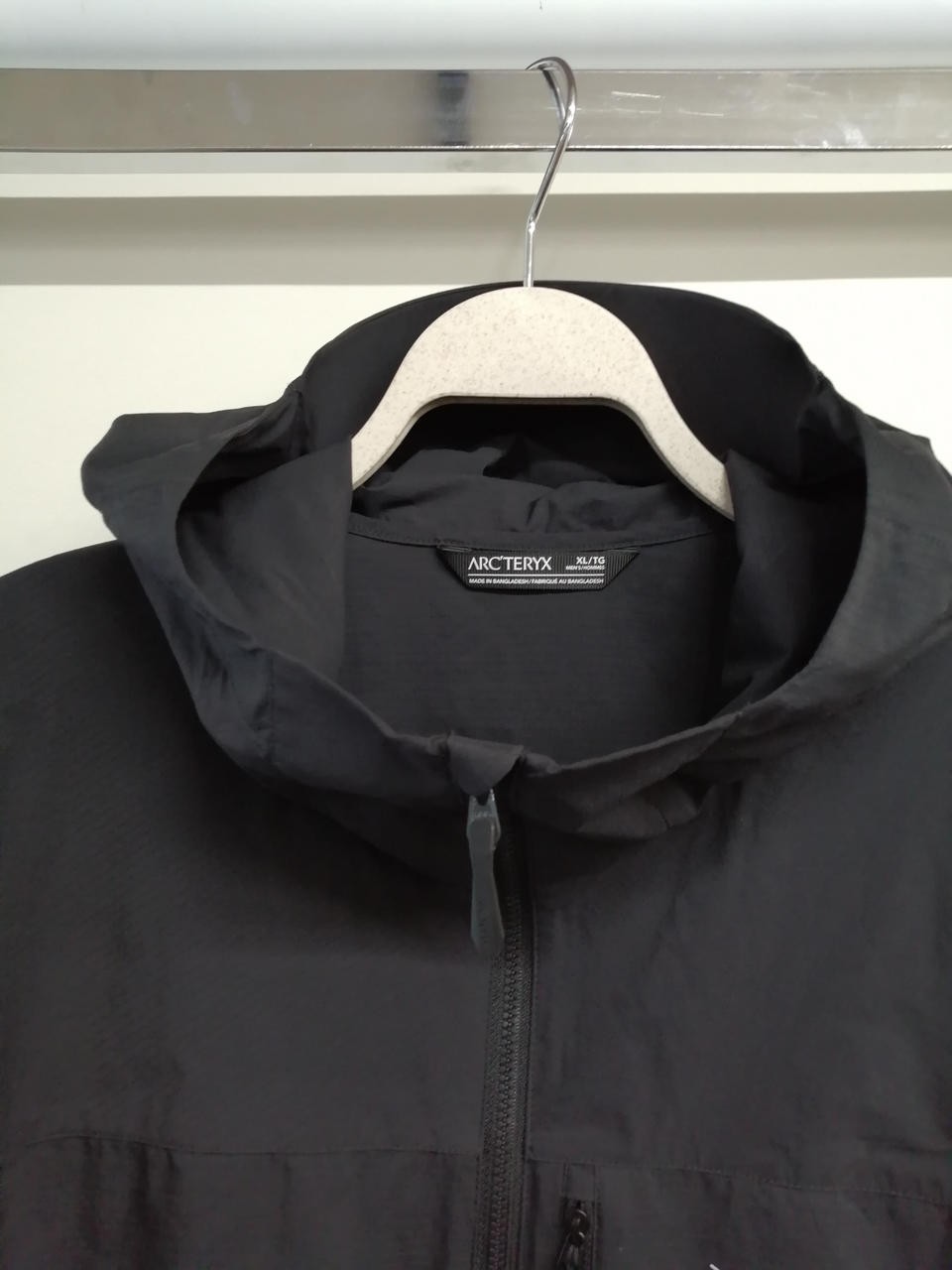 ARC'TERYX BLACK/DIRTY SQUAMISH HOODY thumbnail 2