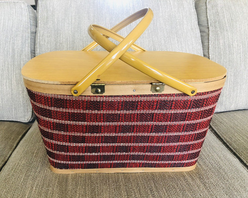 Vintage 1970's Red Black Checkered Picnic Basket Camping Large Burlington
