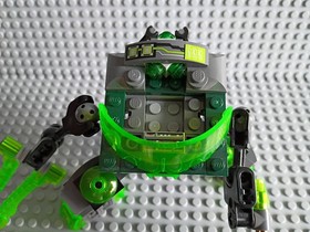 LEGO  Ultra Agents Mission HQ 70165 (Mech + Agent Minifigure)