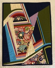 2016 Geometric Contemporary Quilt Handmade Wall Hanging Artist Signed 22  x 17  