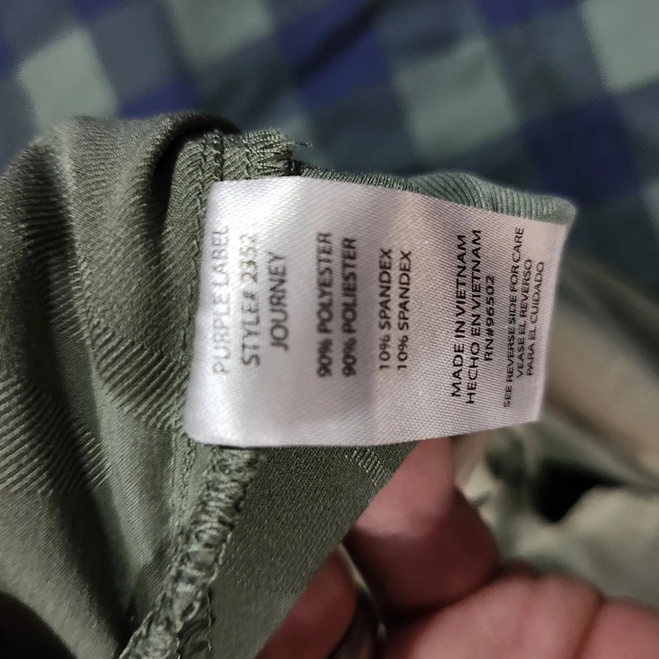 Blusa Médica Healing Hands Purple Label Journey XL Camuflada y Pantalones para Correr Tate Oliva  Foto 4 de 4