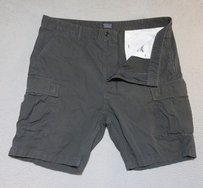 Levi's Cargo Shorts 42 Mens Two Horse Brand Rip Stop Green Measures 42x9.5