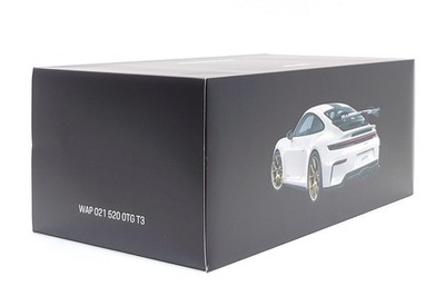 Spark 1:18 Porsche 911 GT3 (992.2) in White / Black Stripe (Dealer