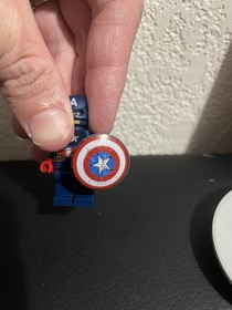 Marvel Lego Minifig Captain America Dark Blue w/Shield & Mosaic