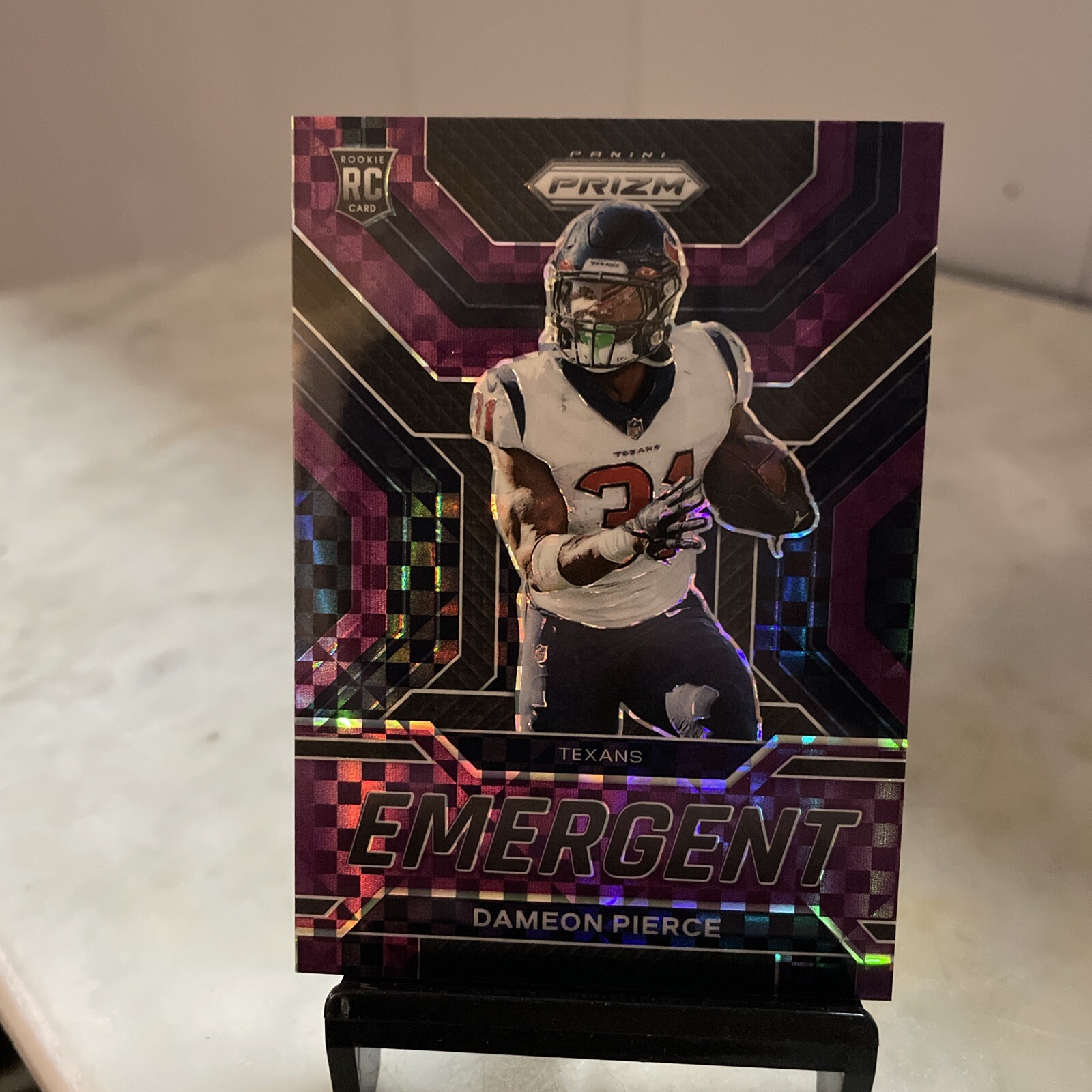 2022 Panini Prizm - Emergent Purple Power Prizm #E-15 Dameon Pierce /49 (RC)