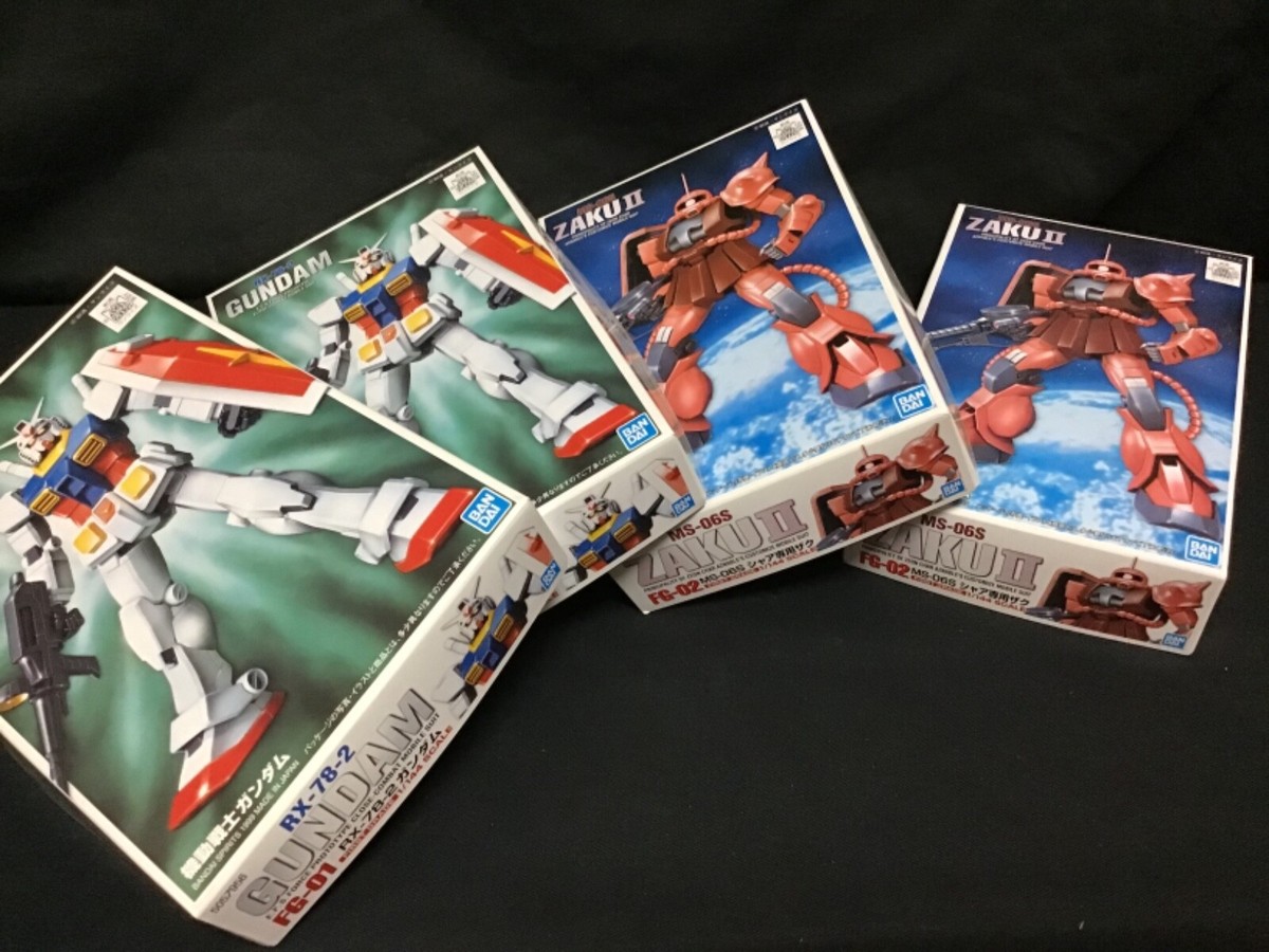 ロボット BANDAI RX-78-2 GUNDAM & MS-06S ZAKU II BA40636W: Bandai SDCC Gundam Infinity RX-78-02 vs MS-06 Zaku