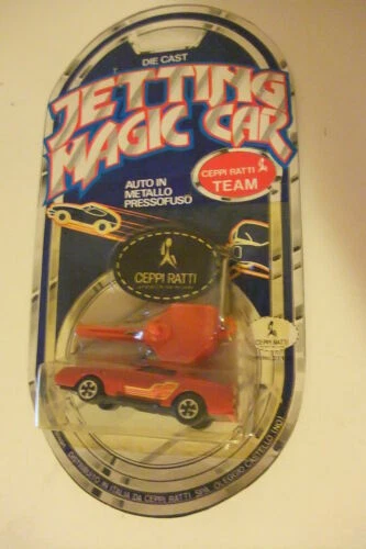 Giocattoli d'epoca di ferro