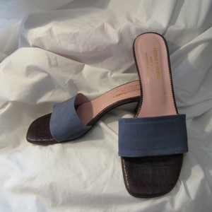 donald pliner kitten heels