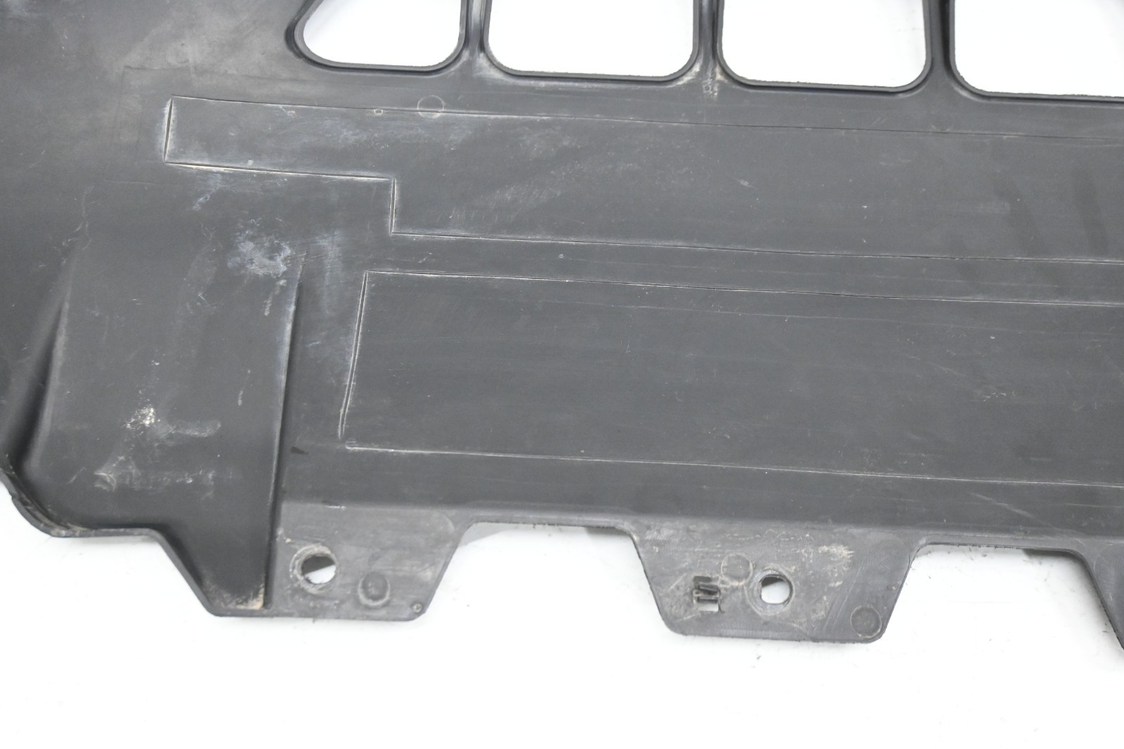 ⭐ 14-22 Maserati Ghibli Front Engine Lower Splash Shield Guard Liner Cover Oem