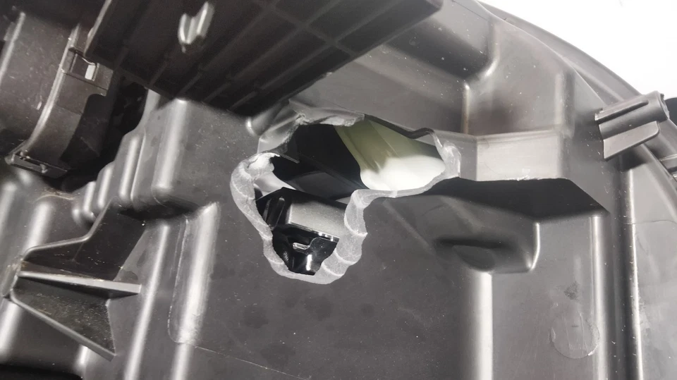 FARO IZQUIERDO / 298081 PARA SMART FORTWO COUPE ELECTRIC DRIVE / EQ USHUAIA EDIT - Imagen 2 de 4