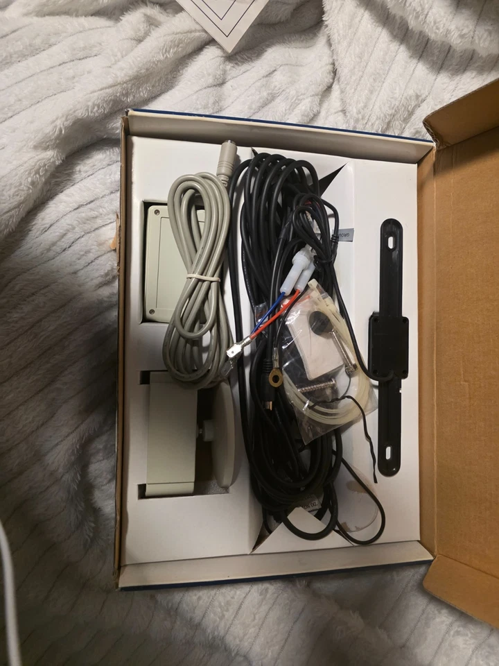 VR back- up camera system vrbcs300 2005 - Image 2 of 3