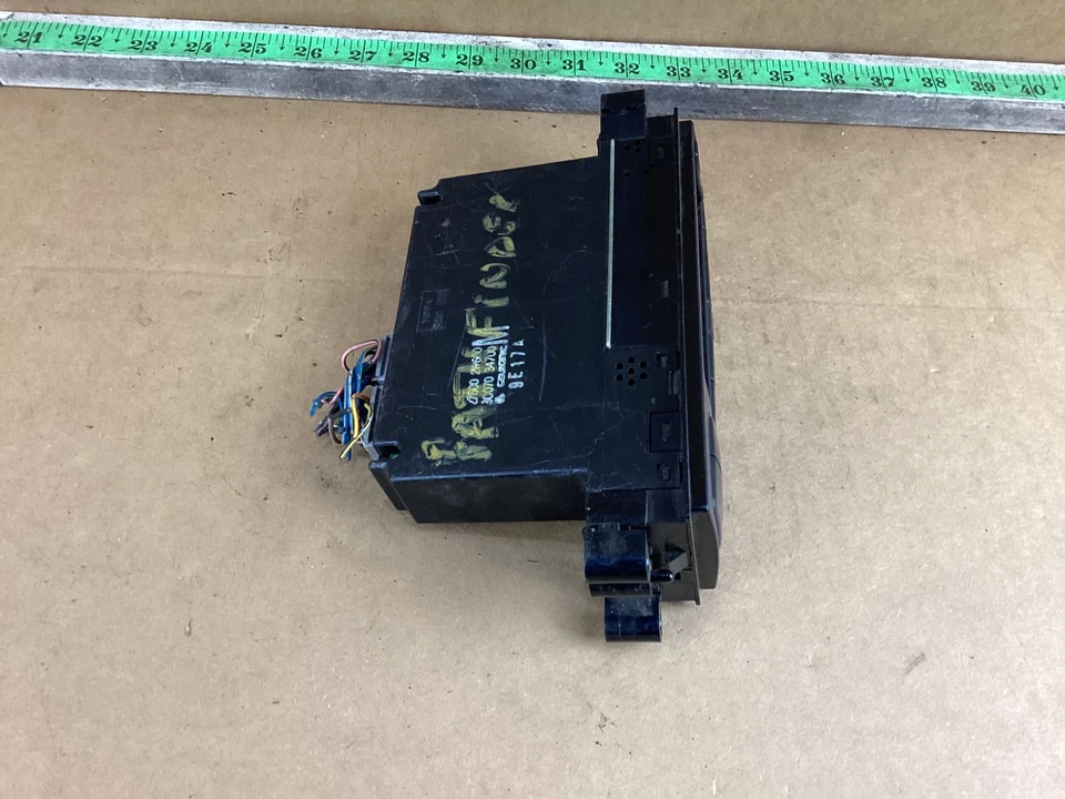 1999-2000 Nissan Pathfinder AC Heater Temperature Climate Control 27500-2W600 - image 3 of 4