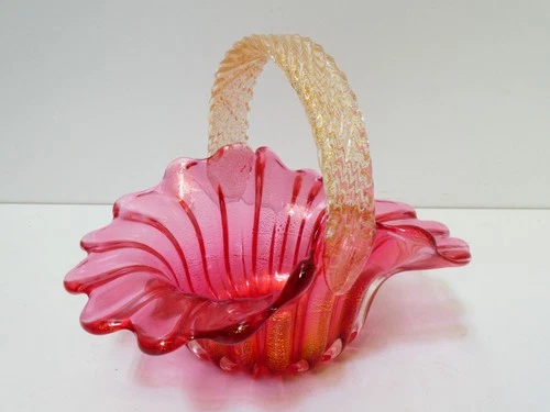 VINTAGE MURANO ART GLASS PINK CASED GOLD FLAKE BASKET BOWL VASE