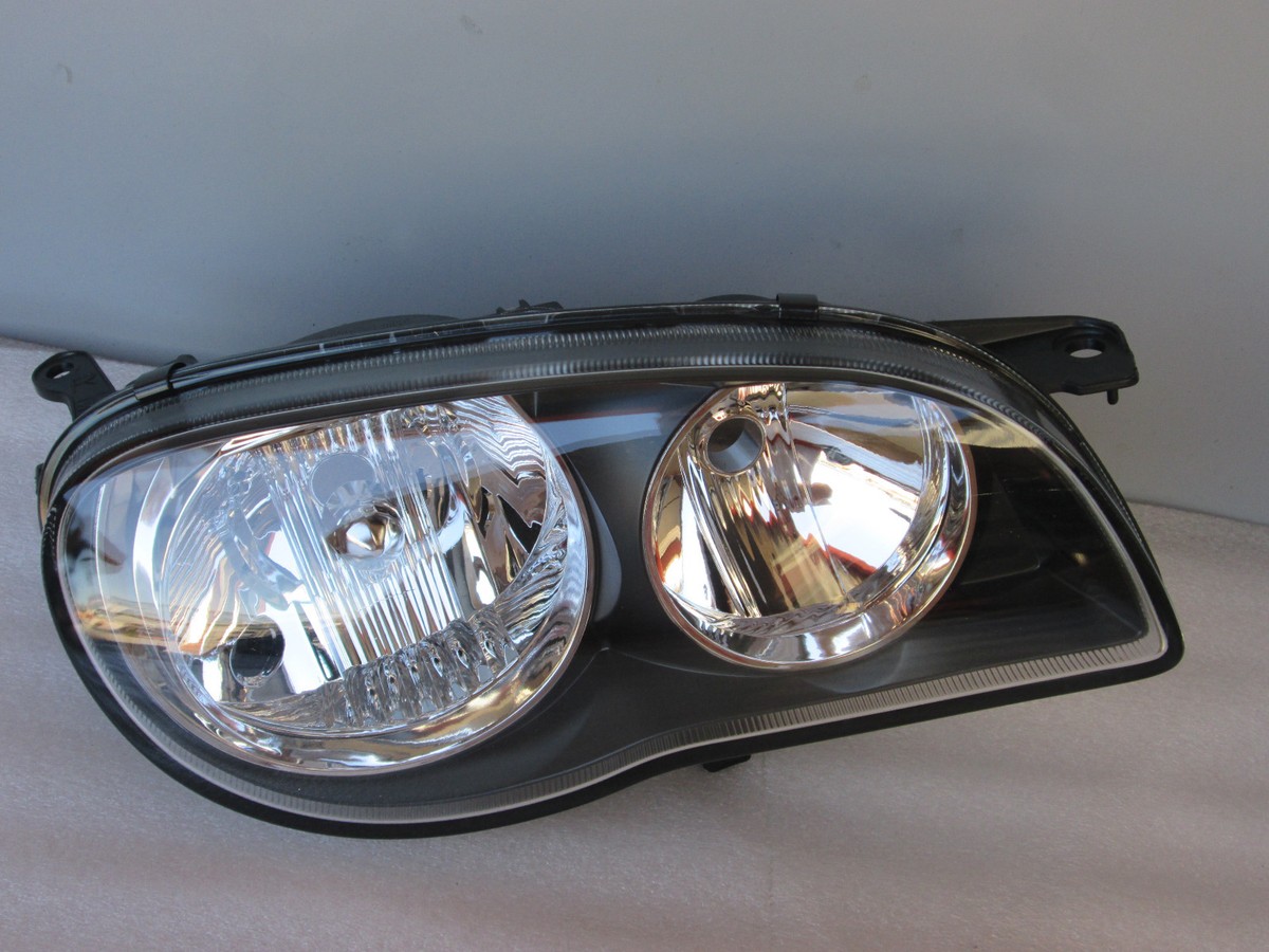 TOYOTA COROLLA RIGHT HEADLAMP AE112 SEDAN & SECA 81130-1E550 99 00